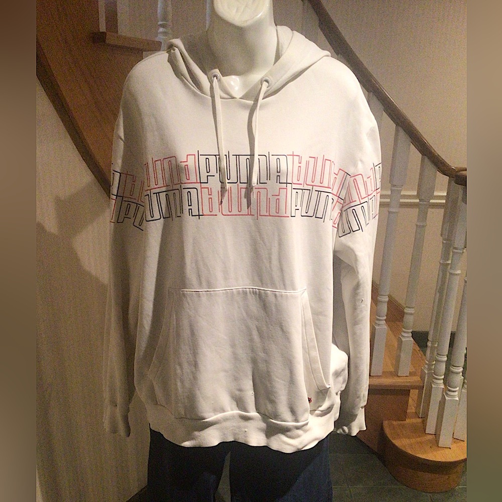 💕Host Pick💕🛍2 for$40🛍Puma men’s white slip on hoodie